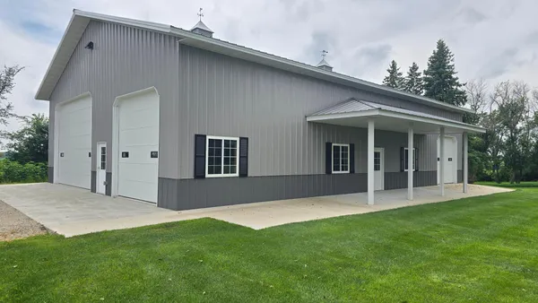 $685,000 | 84237 Highway 251, Hollandale, MN 56045