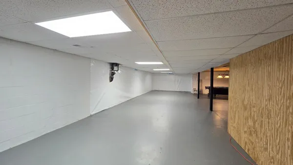 $685,000 | 84237 Highway 251, Hollandale, MN 56045