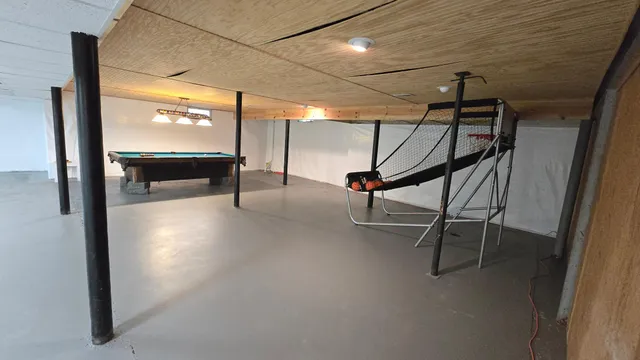 $685,000 | 84237 Highway 251, Hollandale, MN 56045