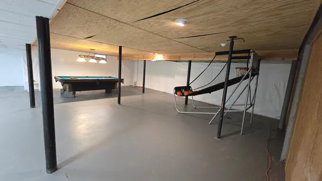 $685,000 | 84237 Highway 251, Hollandale, MN 56045