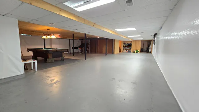 $685,000 | 84237 Highway 251, Hollandale, MN 56045