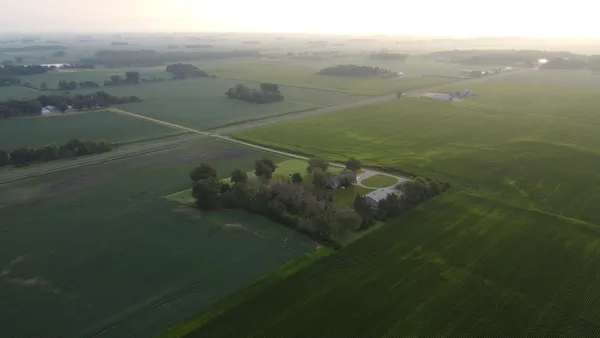 $685,000 | 84237 Highway 251, Hollandale, MN 56045