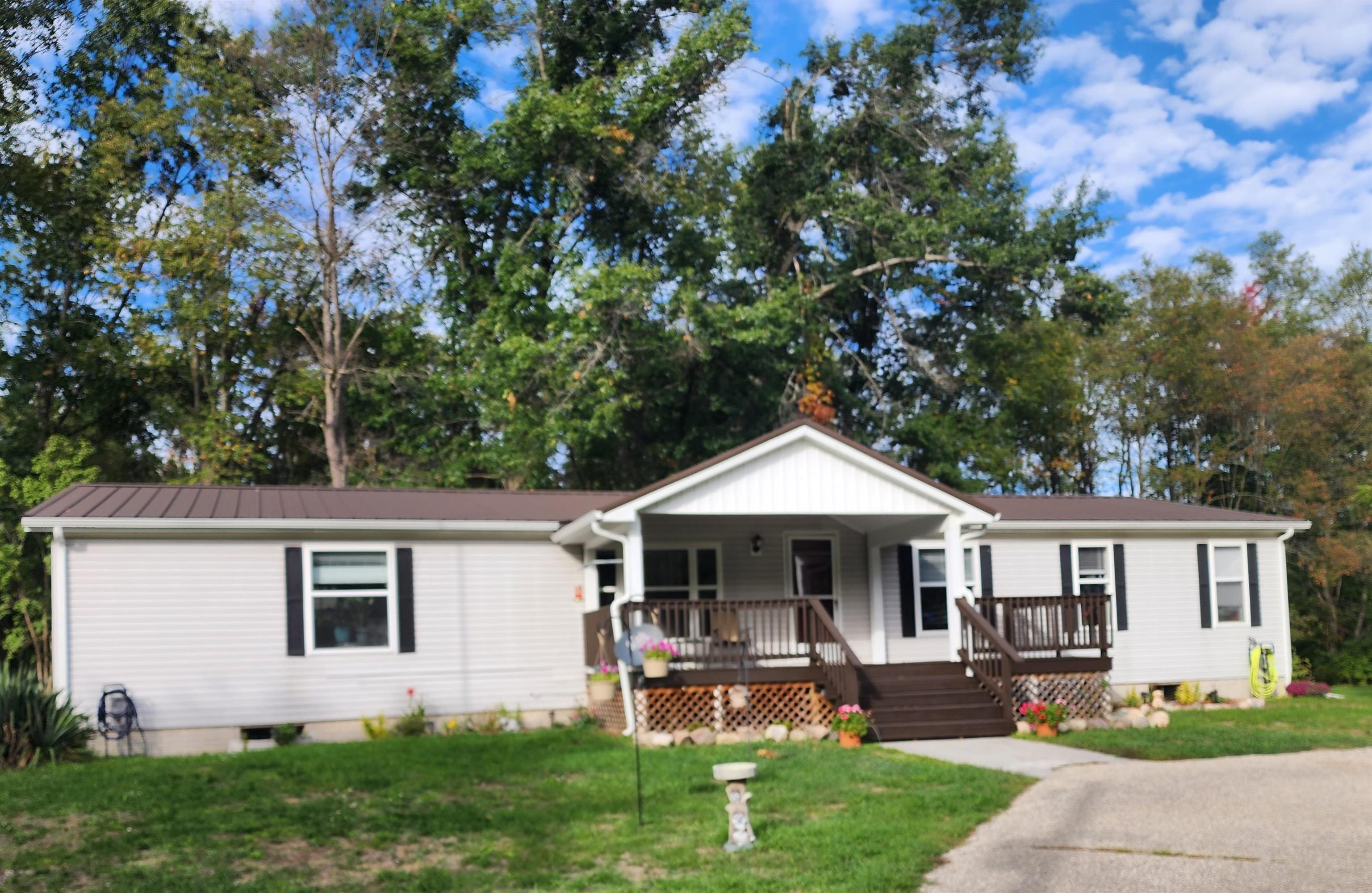3560 Pine Tree Road Weidman, MI 48893 - Photo 38 of 39 1949643-c644aa08-580c-43fb-9df5-2240d2575843.JPG