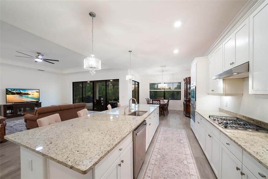 17528 Polo Trail Lakewood Ranch, FL 34211 - Photo 5 of 33