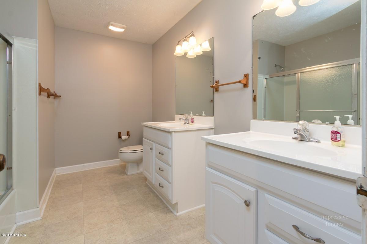 1003 Wimbledon Road Macon, GA 31210 - Photo 19 of 27 20