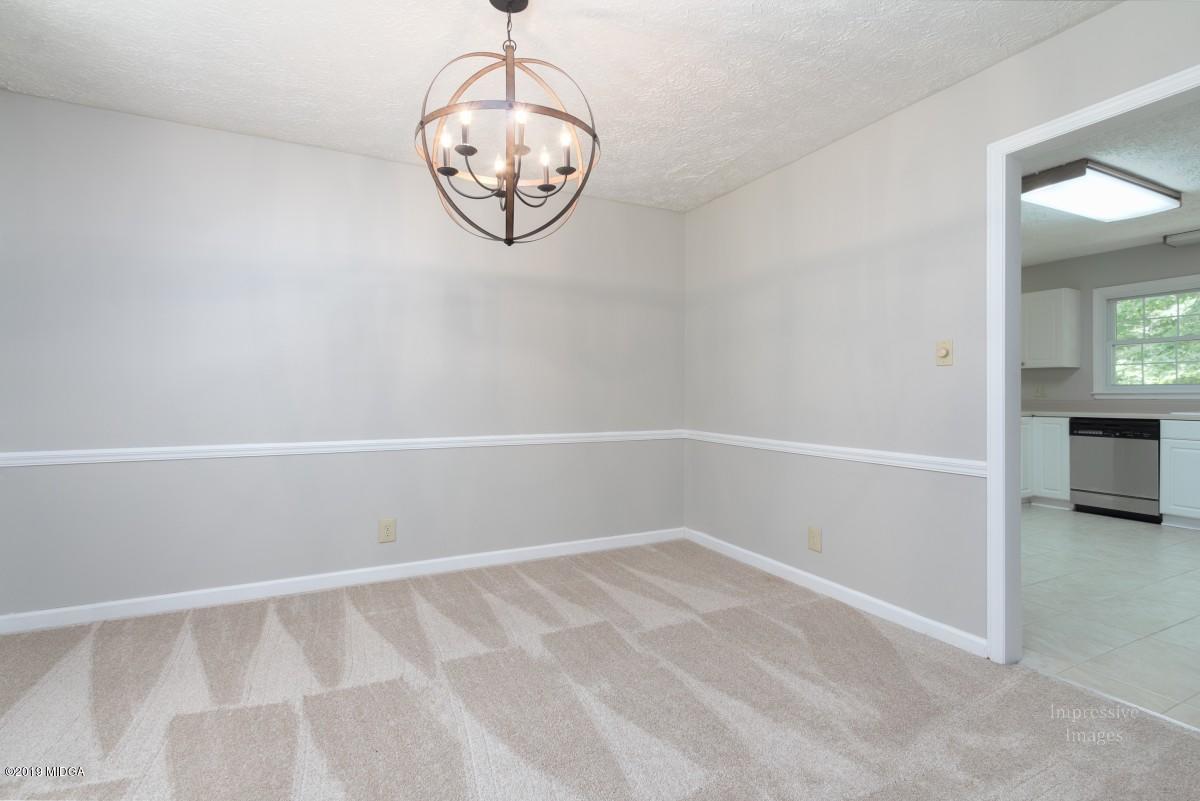 1003 Wimbledon Road Macon, GA 31210 - Photo 8 of 27 09
