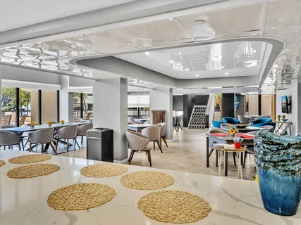 $1,295,000 | 4740 South Ocean Boulevard, Unit 606, Highland Beach, FL 33487