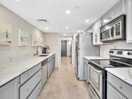 $1,295,000 | 4740 South Ocean Boulevard, Unit 606, Highland Beach, FL 33487