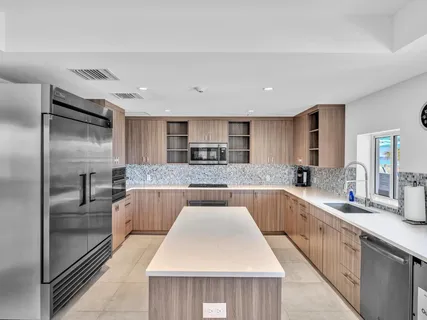 $1,295,000 | 4740 South Ocean Boulevard, Unit 606, Highland Beach, FL 33487