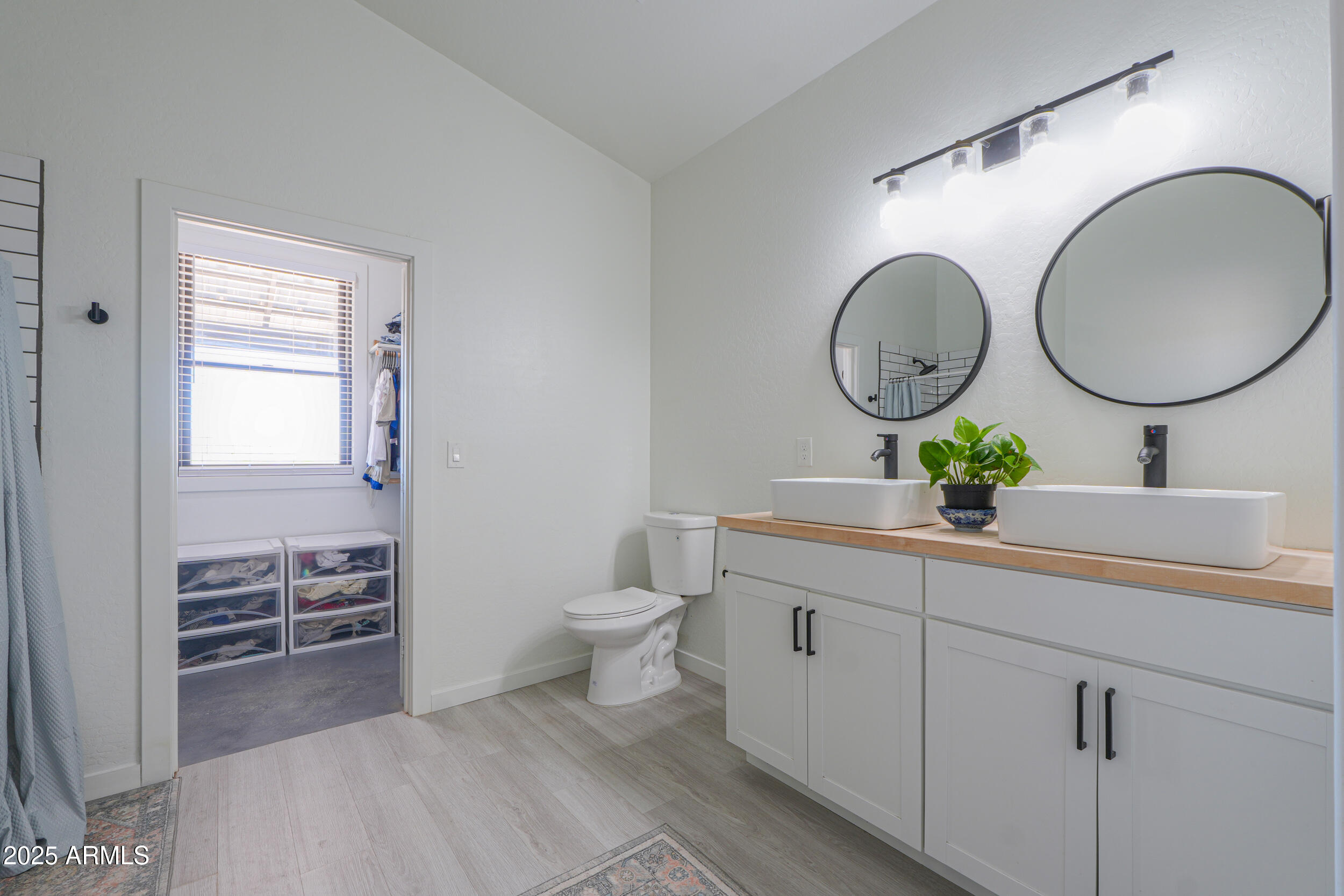 55091 West Pima Road Maricopa, AZ 85139 - Photo 15 of 43 Primary Bathroom