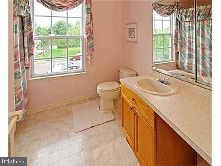 115 Strassburger Road Perkasie, PA 18944 - Photo 16 of 25 Bathroom