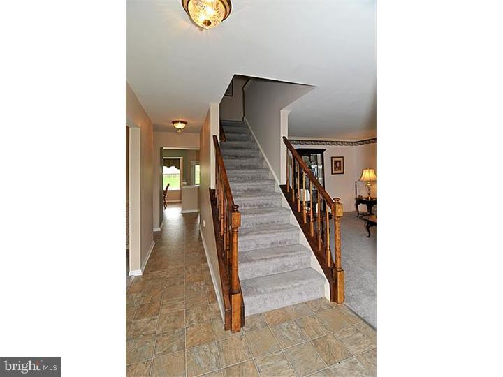 115 Strassburger Road Perkasie, PA 18944 - Photo 3 of 25 Foyer