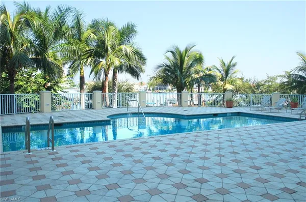$15,000 | 410 Flagship Drive, Unit 1105, Naples, FL 34108