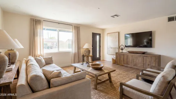 $424,500 | 2232 West San Miguel Avenue, Phoenix, AZ 85015