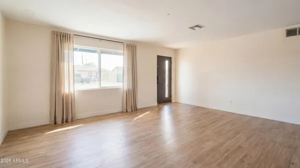 $424,500 | 2232 West San Miguel Avenue, Phoenix, AZ 85015