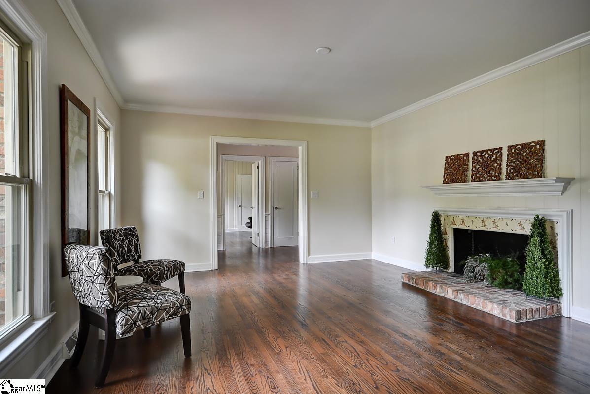 310 Sweetbriar Road Greenville, SC 29615 - Photo 14 of 36 Gallery Image 14
