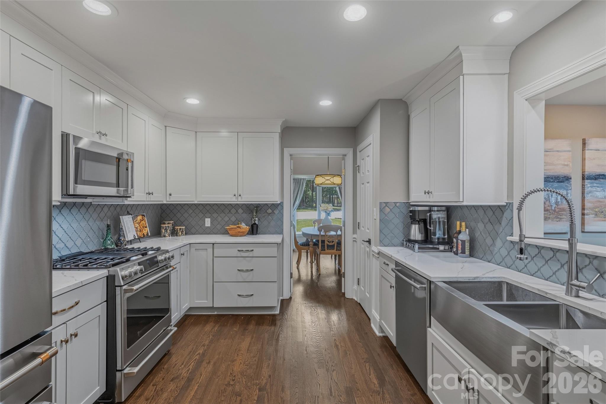 208 Kelly Court Fort Mill, SC 29715 - Photo 12 of 48