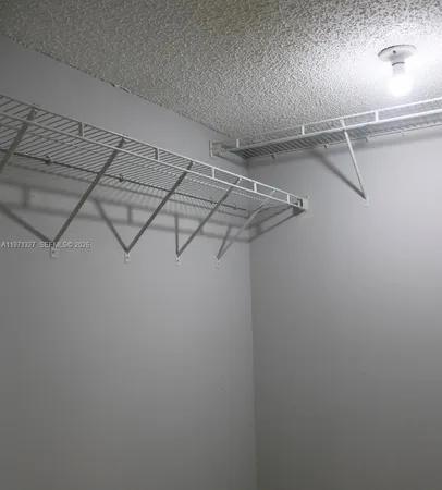 $2,400 | 210 Lakeview Drive, Unit 306, Weston, FL 33326