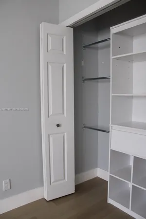 $2,400 | 210 Lakeview Drive, Unit 306, Weston, FL 33326