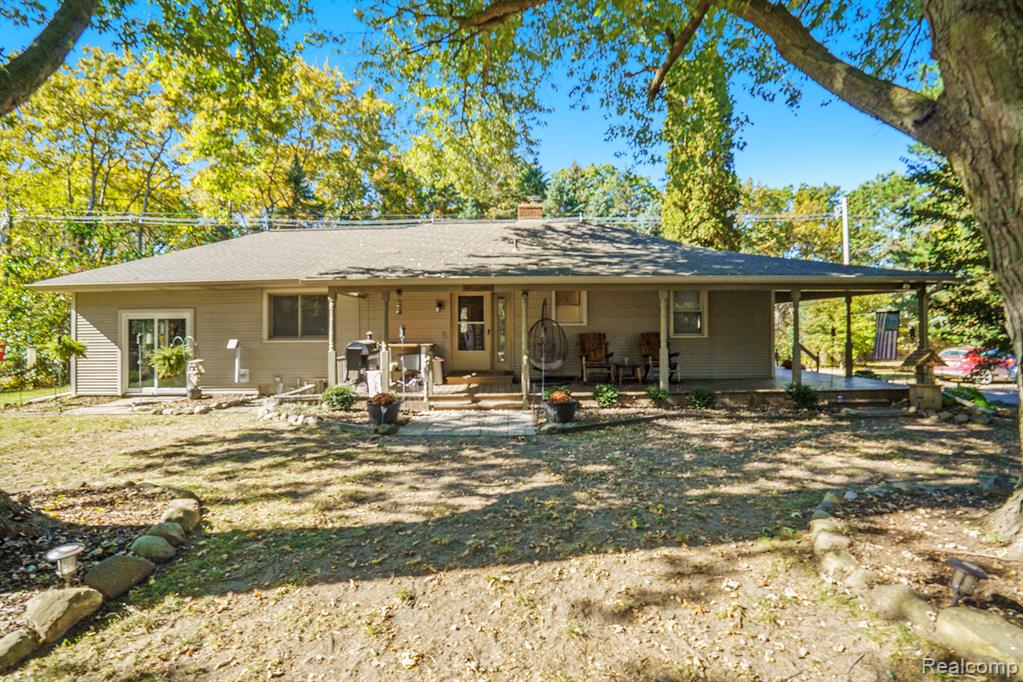 11100 Linden Road Fenton, MI 48430 - Photo 2 of 24