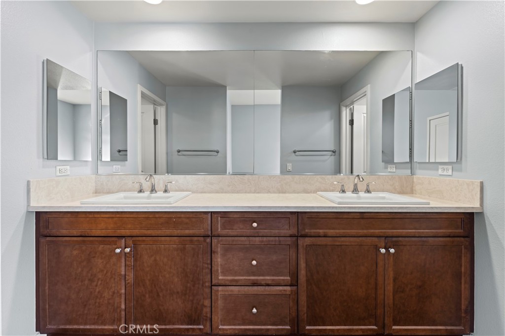 543 Rockefeller Irvine, CA 92612 - Photo 17 of 24