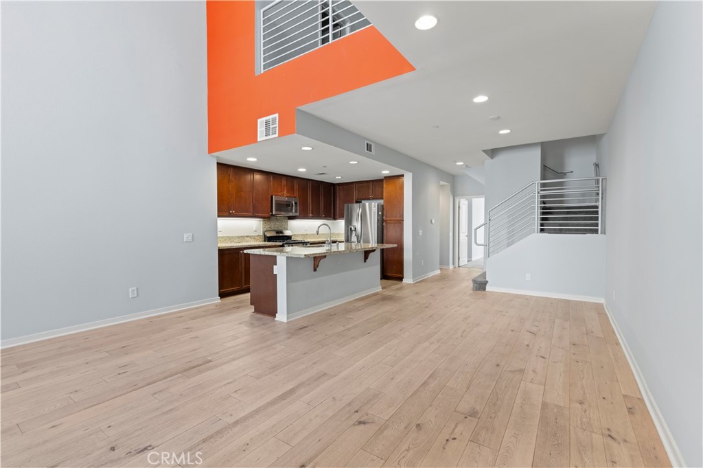 543 Rockefeller Irvine, CA 92612 - Photo 5 of 24