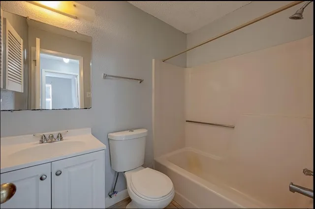 $1,400 | 12005 Tambourine Drive, Houston, TX 77477