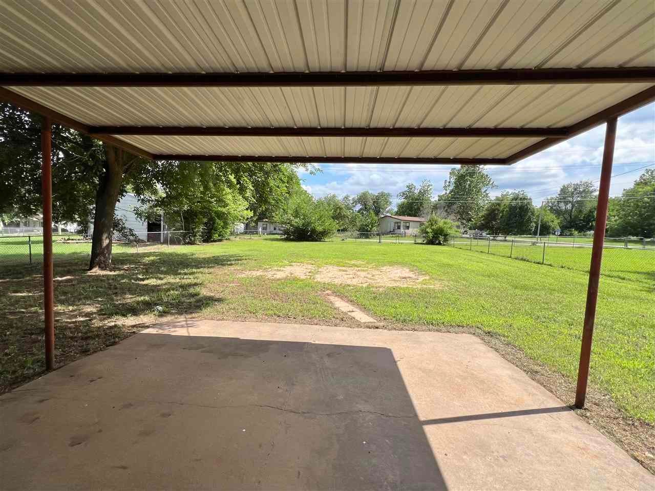 210 East Maple Avenue Perry, OK 73077 - Photo 19 of 22 Gallery Image 19