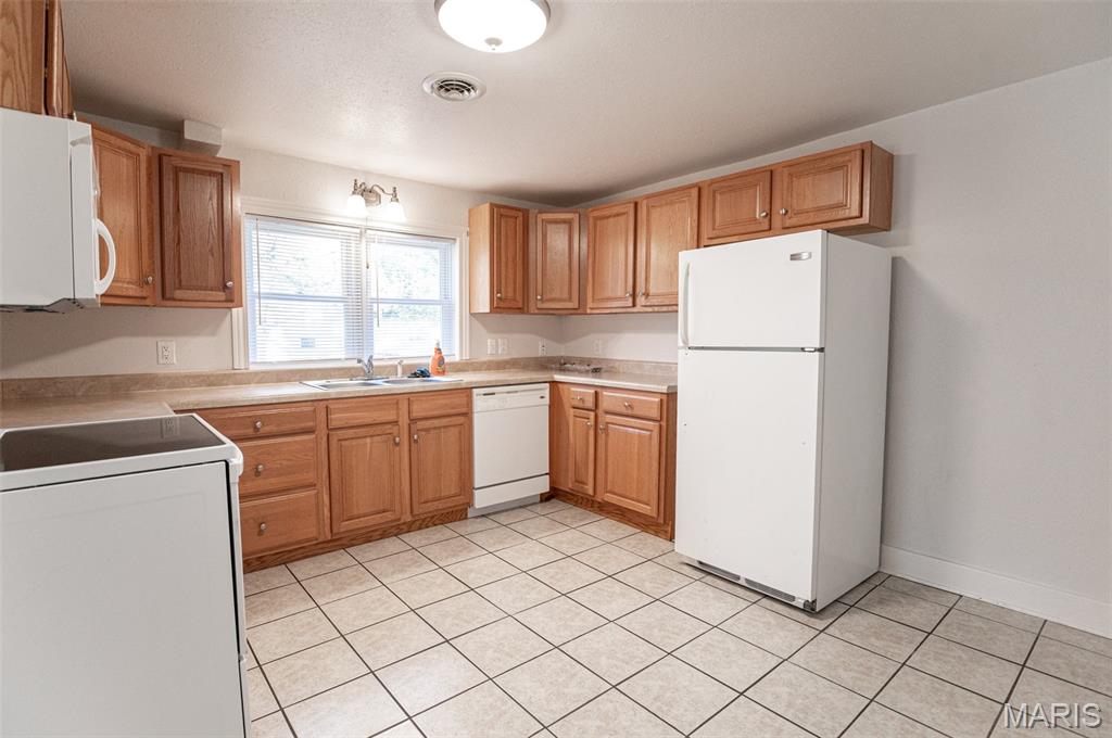 121 Anna Street St. James, MO 65559 - Photo 11 of 17