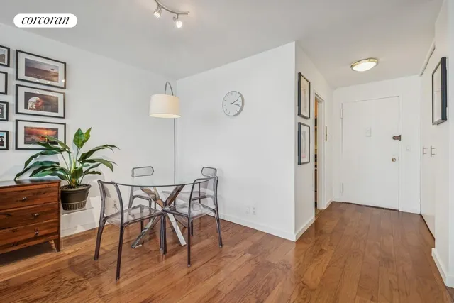 $729,000 | 200 East 58th Street, Unit 10F | Midtown East