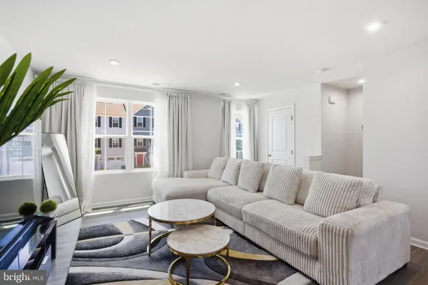 $399,999 | 9 F. Floyd Avenue, Beverly, NJ 08010