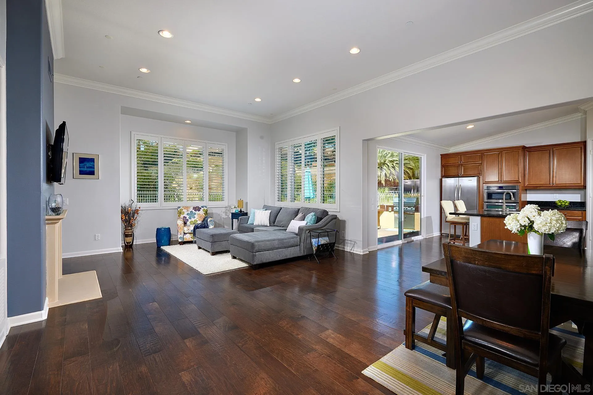 2012 Hummingbird Road Carlsbad, CA 92011 - Photo 9 of 44 Gallery Image 9