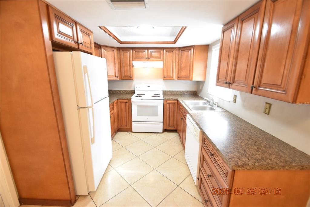 10816 Piccadilly Road Port Richey, FL 34668 - Photo 11 of 40