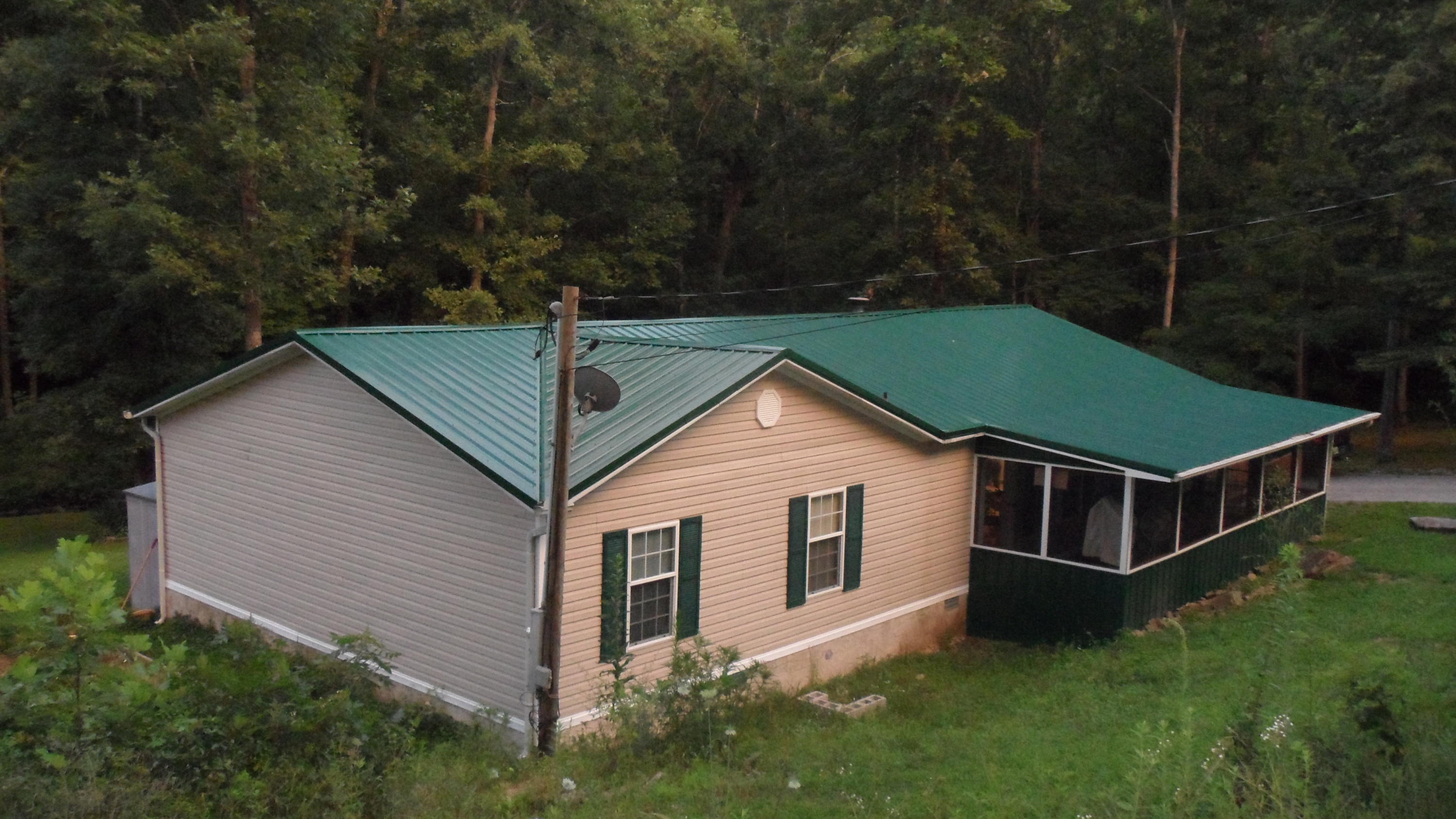 798 Maple Branch Road Sparta, TN 38583 - Photo 2 of 23 Front of Home