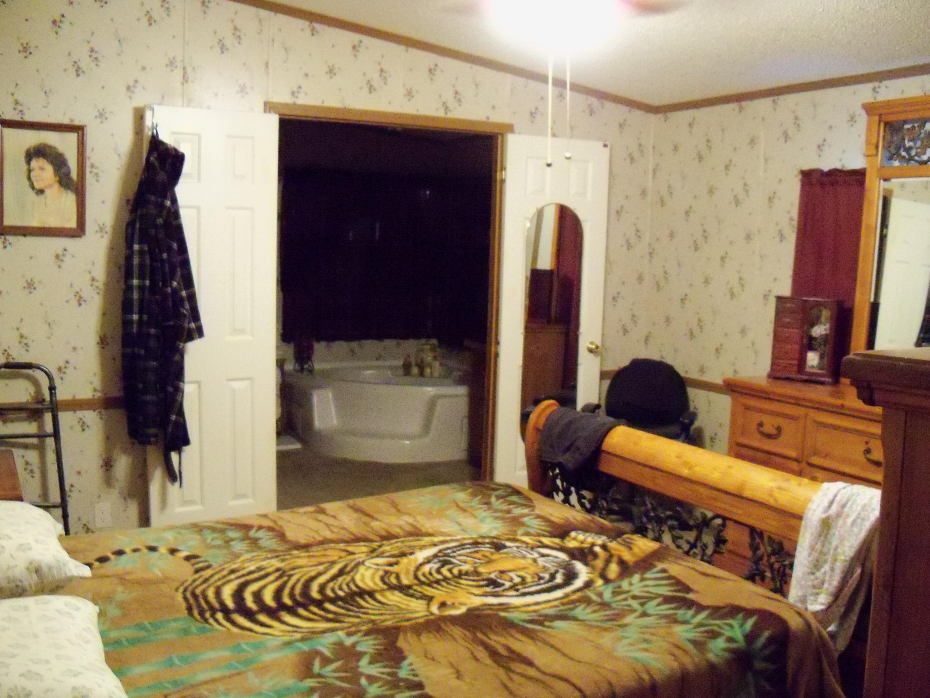 798 Maple Branch Road Sparta, TN 38583 - Photo 10 of 23 Master Bed