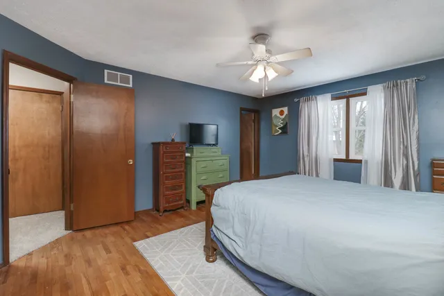 $305,000 | 208 Hammitt Drive, Normal, IL 61761