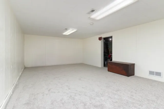 $305,000 | 208 Hammitt Drive, Normal, IL 61761