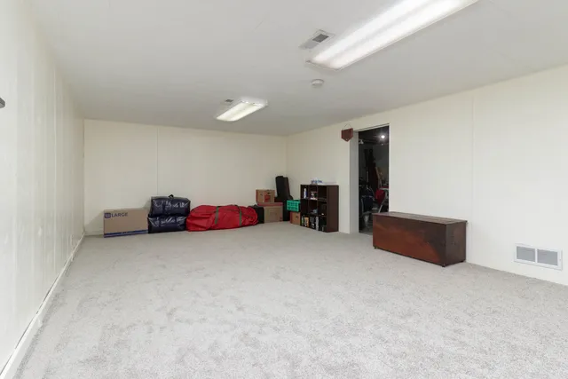 $305,000 | 208 Hammitt Drive, Normal, IL 61761