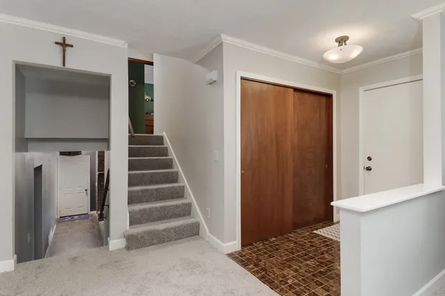 $305,000 | 208 Hammitt Drive, Normal, IL 61761