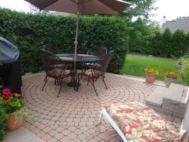 34264 Country Meadow Road New Baltimore, MI 48047 - Photo 25 of 29 31063771-24.JPG