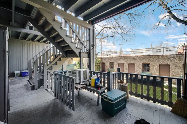 $299,900 | 431 South East Avenue, Unit 1N, Oak Park, IL 60302