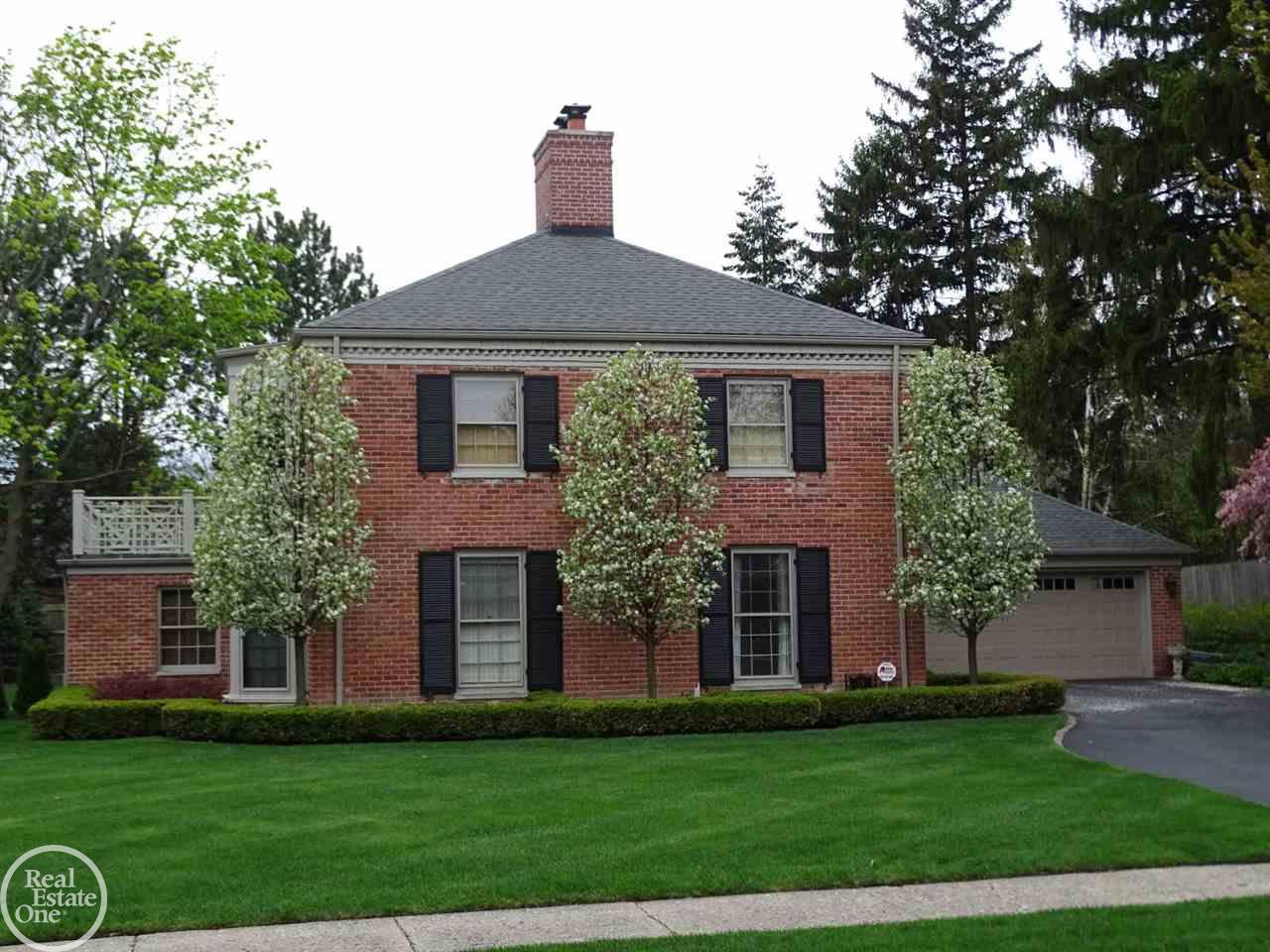 15 Provencal Road Grosse Pointe, MI 48236 - Photo 4 of 50 31333812-3.JPG