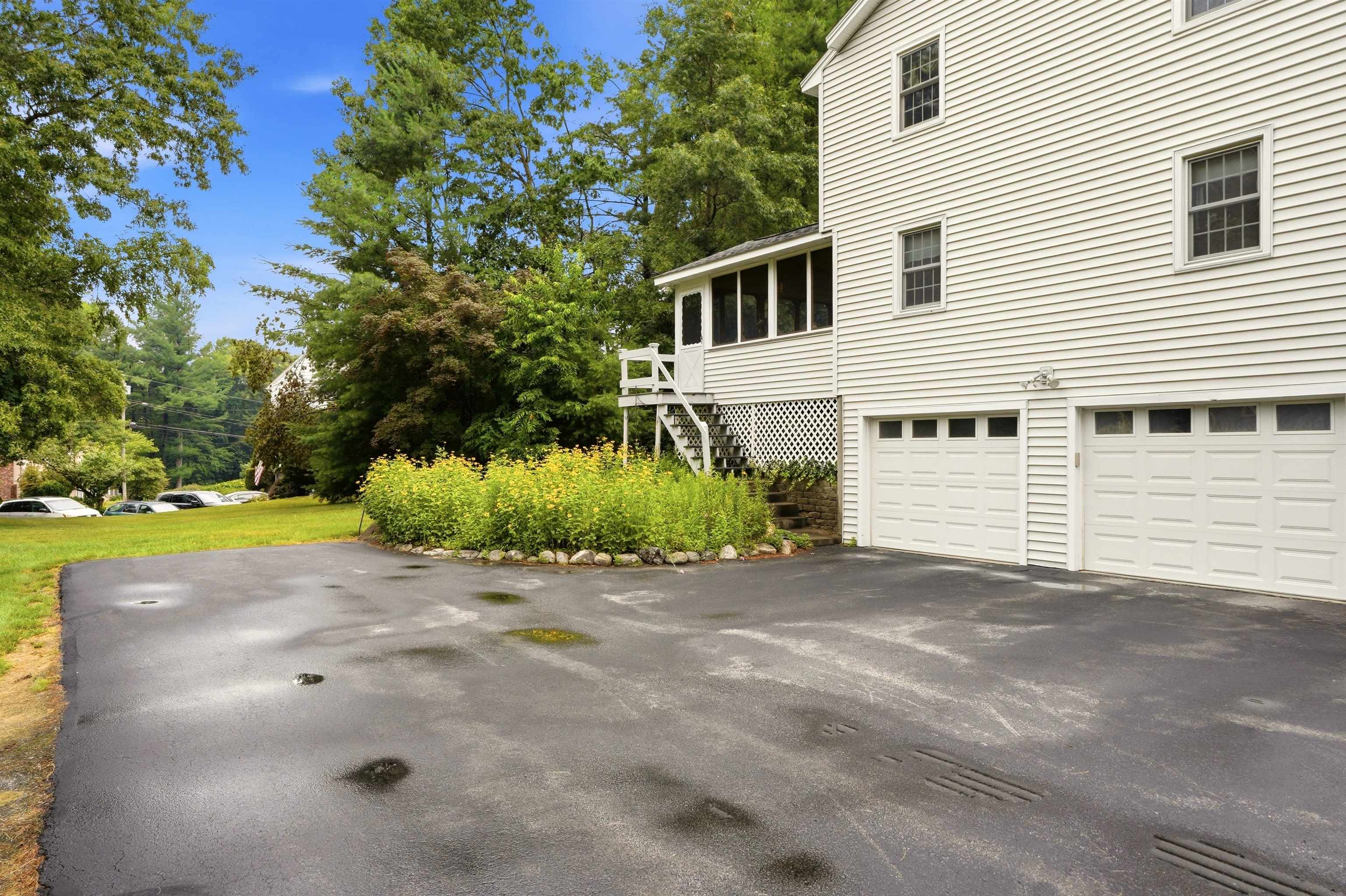 9 Whitman Road Nashua, NH 03062 - Photo 36 of 39