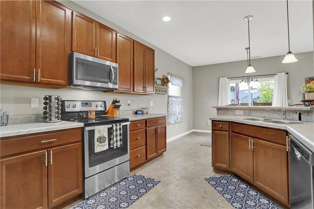 109 Rambling Road Greenfield, IN 46140 - Photo 15 of 33