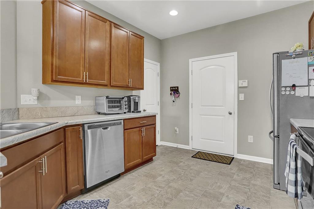 109 Rambling Road Greenfield, IN 46140 - Photo 16 of 33