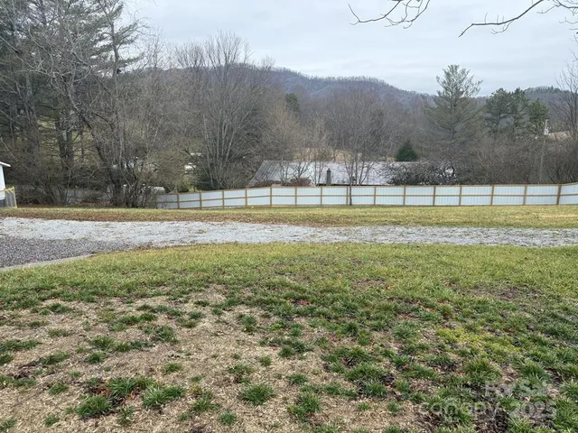 $399,000 | 94 Breezy Knob Road, Franklin, NC 28734