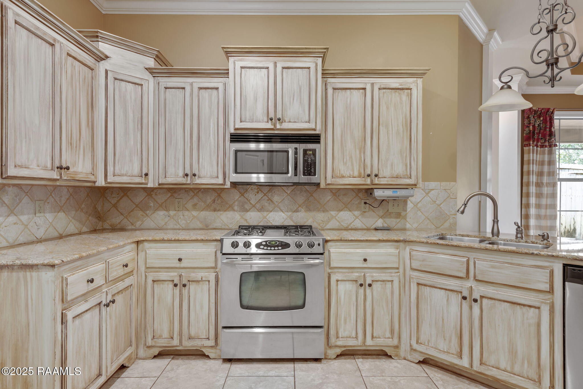 200 Croft Row Lafayette, LA 70503 - Photo 7 of 30 10-web-or-mls-200 Croft Row-10