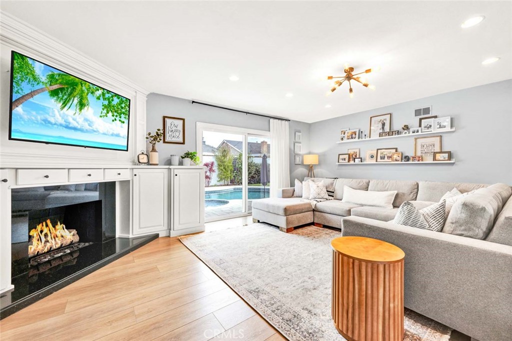 677 North Clinton Street Orange, CA 92867 - Photo 11 of 26