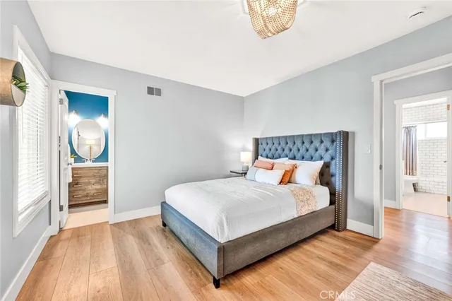 $1,199,000 | 677 North Clinton Street, Orange, CA 92867