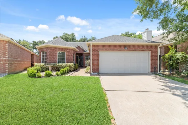 $2,500 | 7115 West Hearthstone Green Drive, Houston, TX 77095